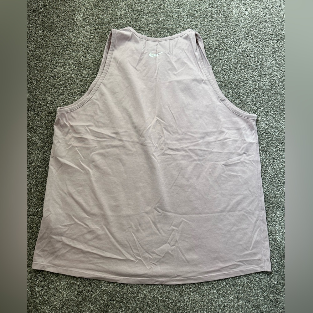 Nike Blush Tank Sleeveless T-Shirt Dri-Fit Athletic Cut Monochromatic EUC Large - Picture 3 of 8